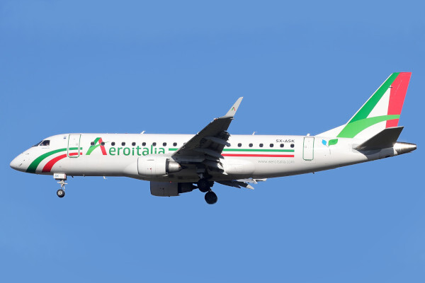 Immagine Embraer E175